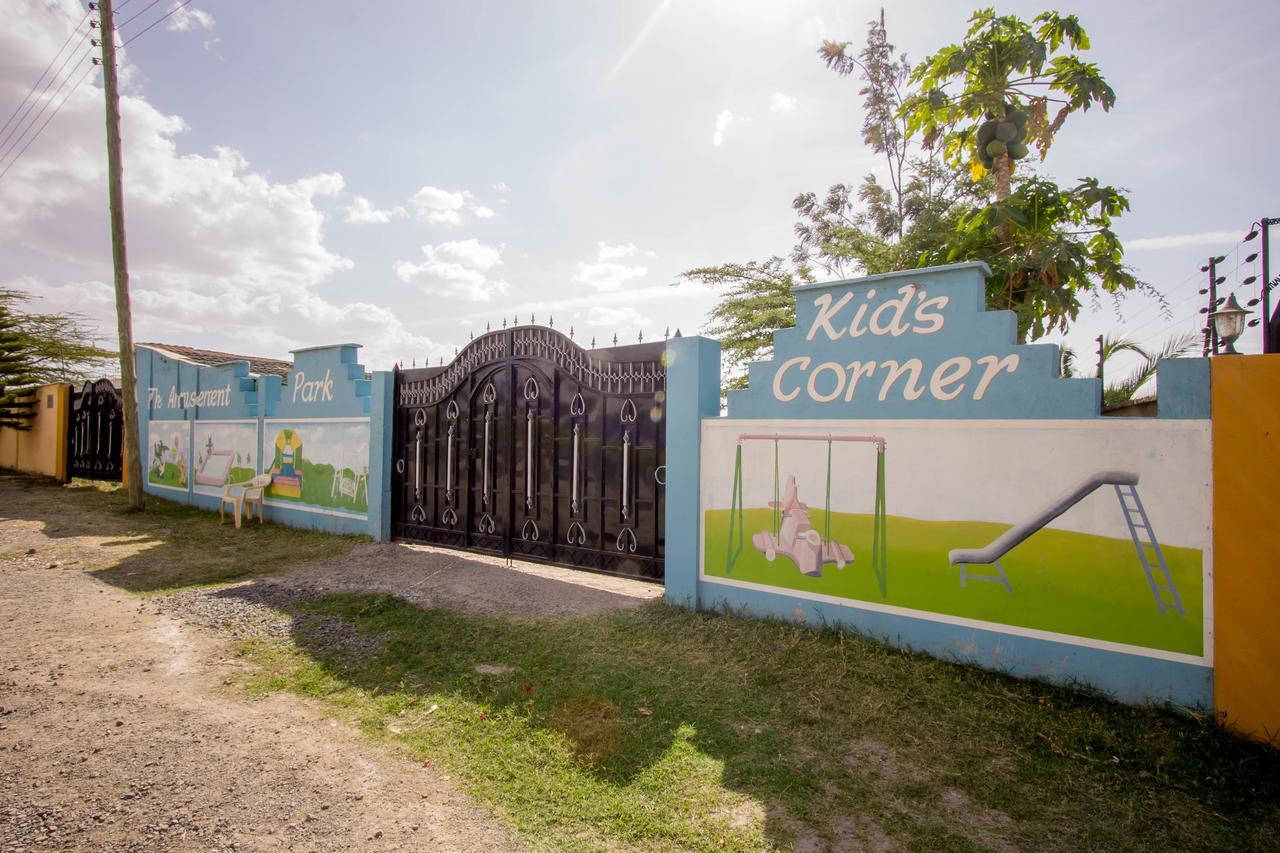 Grays Oak Hotel Athi River Exterior photo